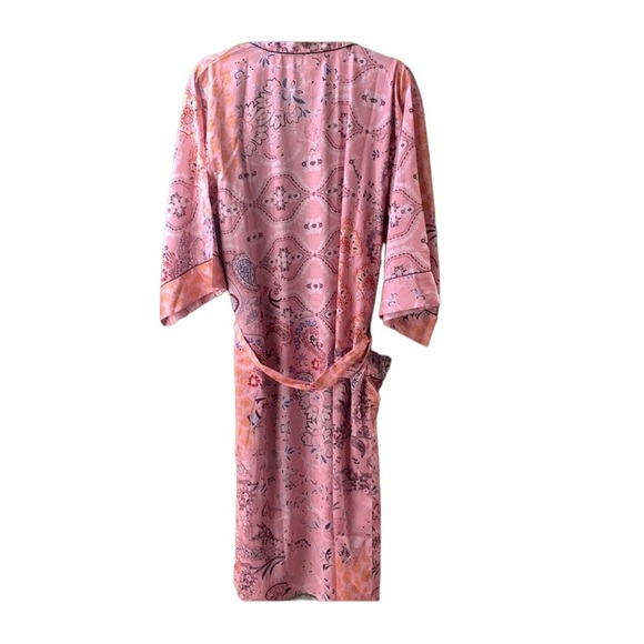 Word market pink robes one size - Picture 2 of 9